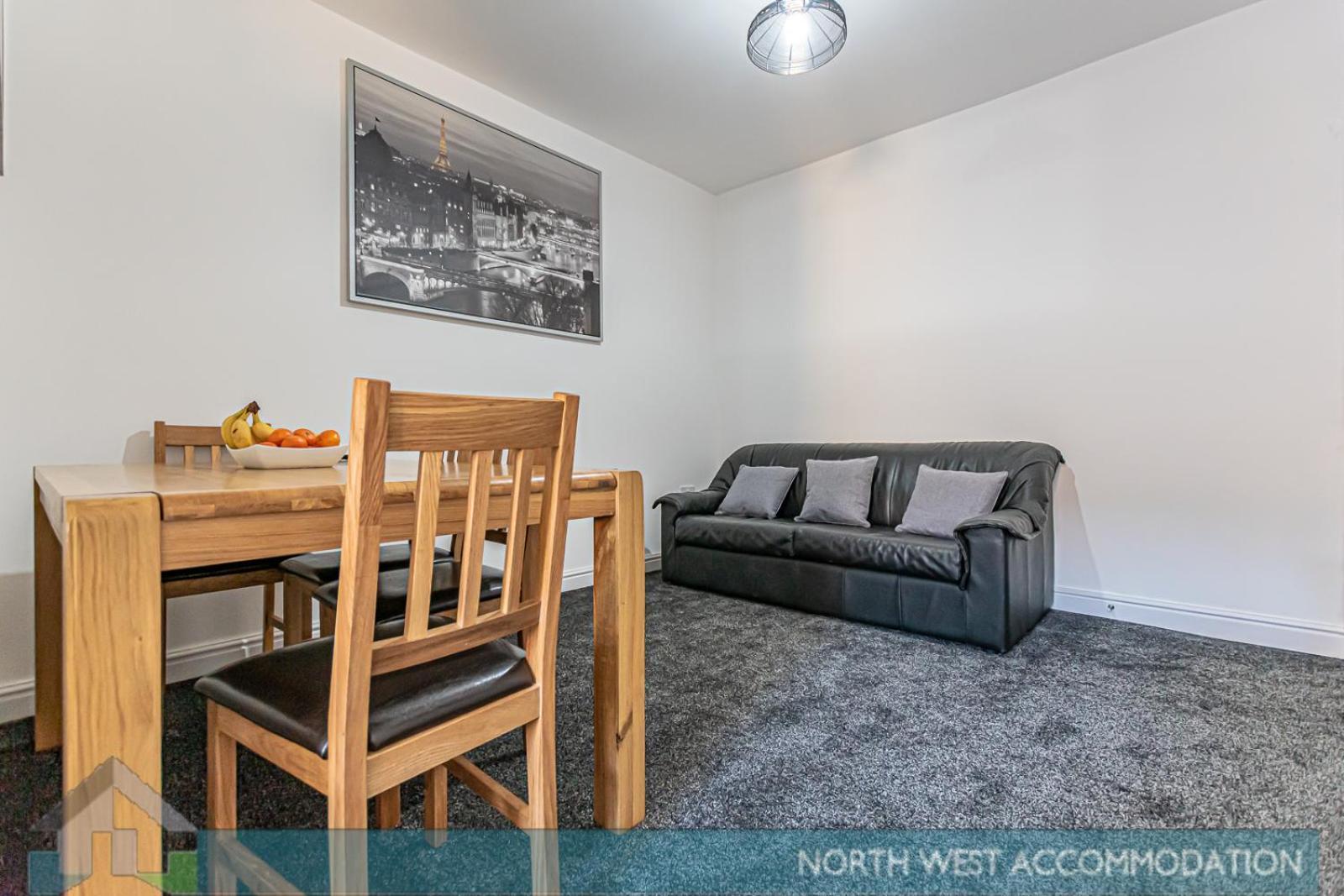 Wellfield Serviced Accommodation Warrington Exterior foto